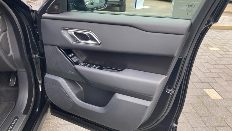 Land Rover Range Rover Velar 2.0 D200 MHEV Dynamic SE 5dr Auto Diesel Estate